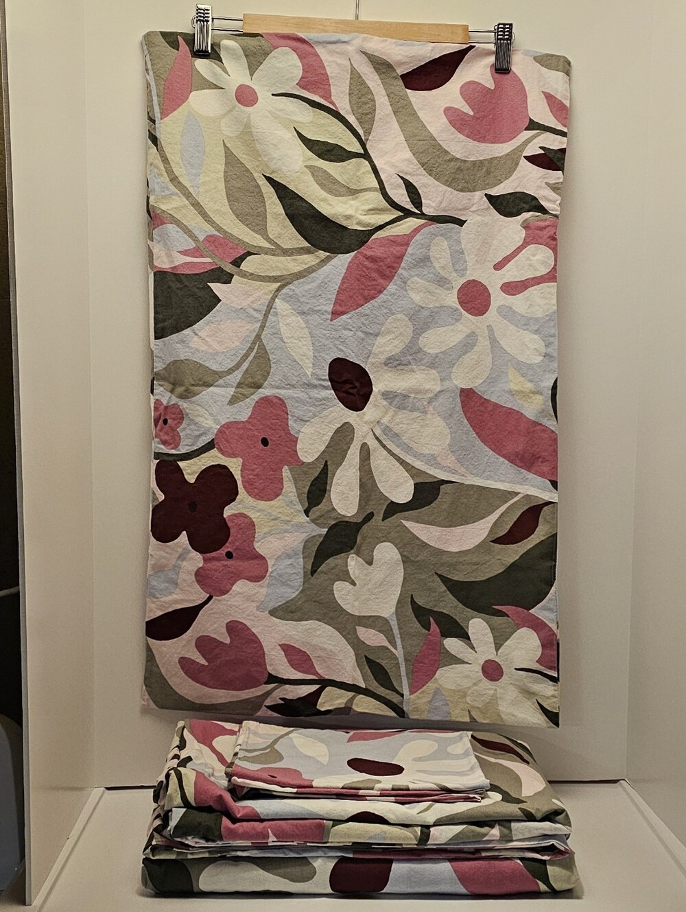 Ikea Queen Size Floral Duvet Cover with 2 Pillow Covers